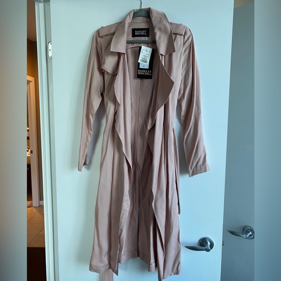 Badgley Mischka pink trench coat - Picture 2 of 3